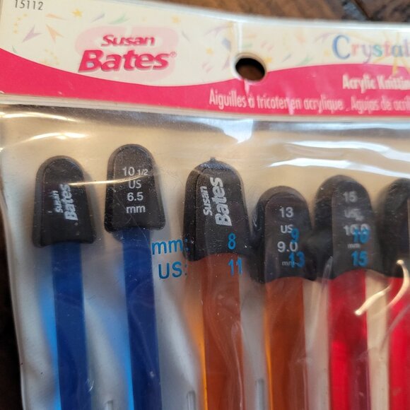 Susan Bates Crystalites Acrylic Knitting Needles Set  -Sizes 11, 13, 15 - Picture 3 of 5